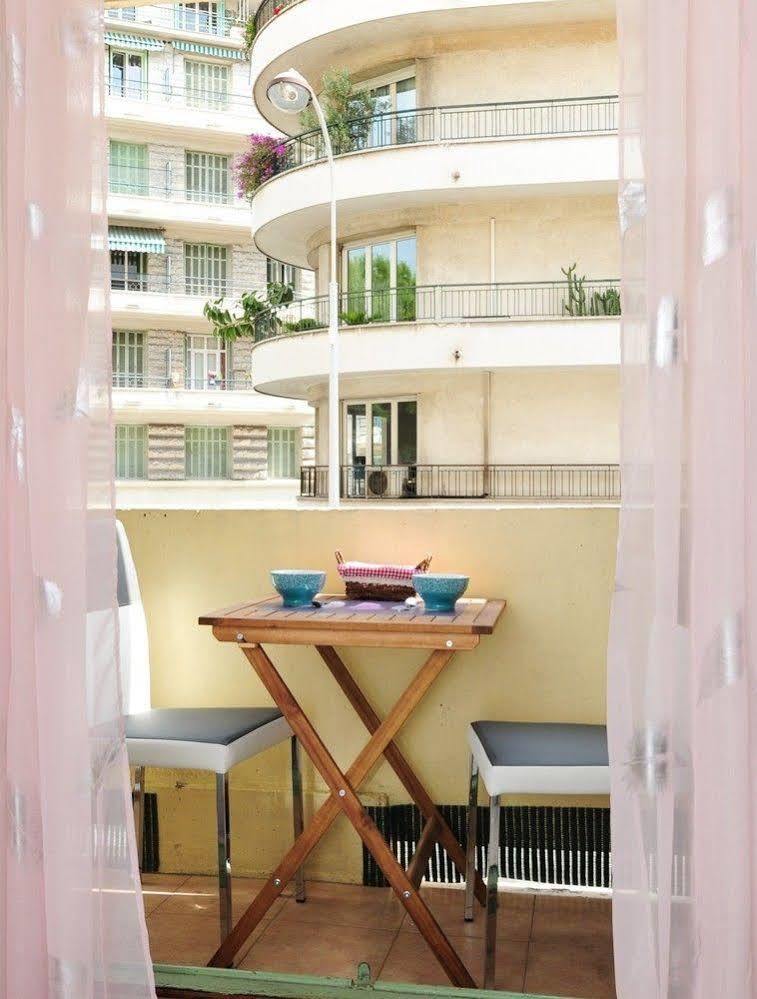 Blue Lagon Five Stars Holiday House ニース エクステリア 写真