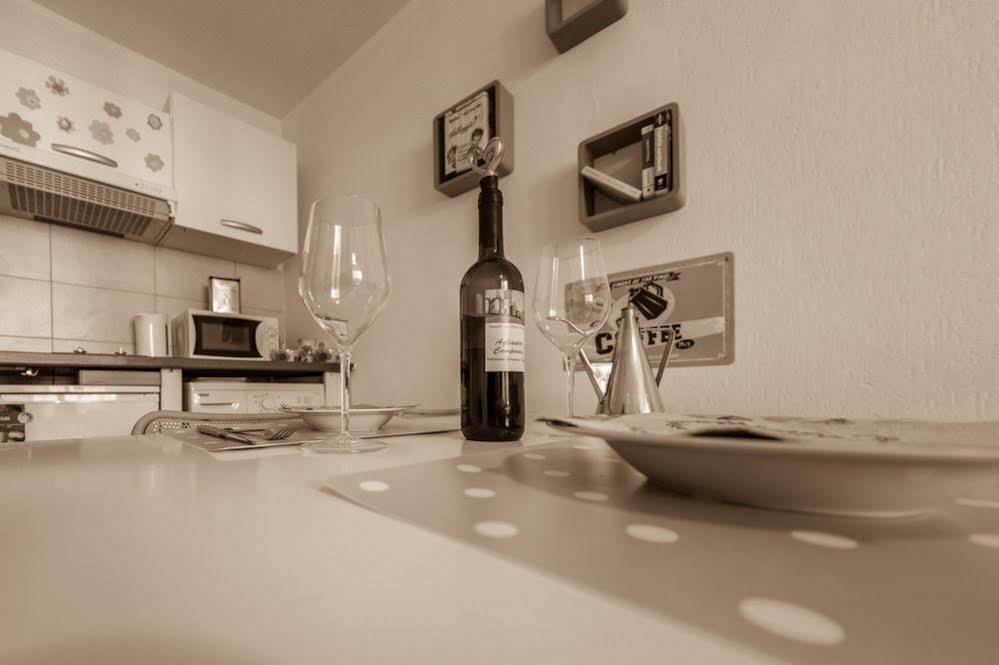 Blue Lagon Five Stars Holiday House ニース エクステリア 写真